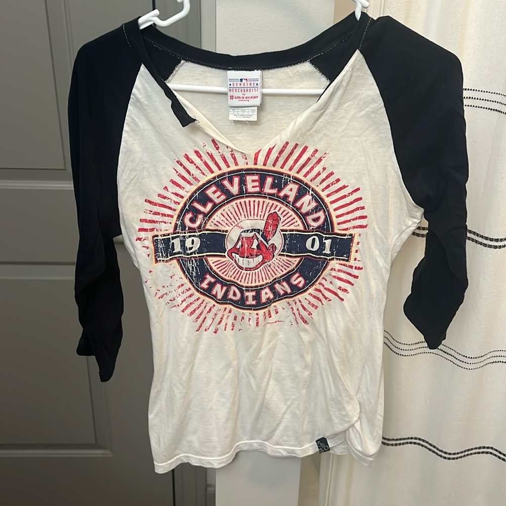 Cleveland Indians 3 quarter length sleeve t shirt